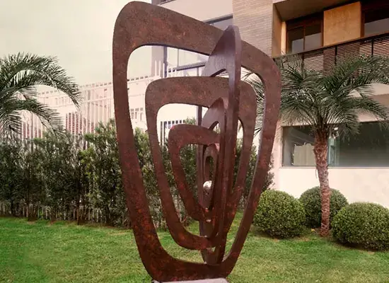 Esculturas metálicas